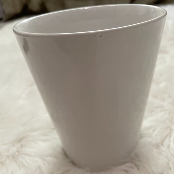 Tall 5" glossy white ceramic planter pot - Picture 1 of 10